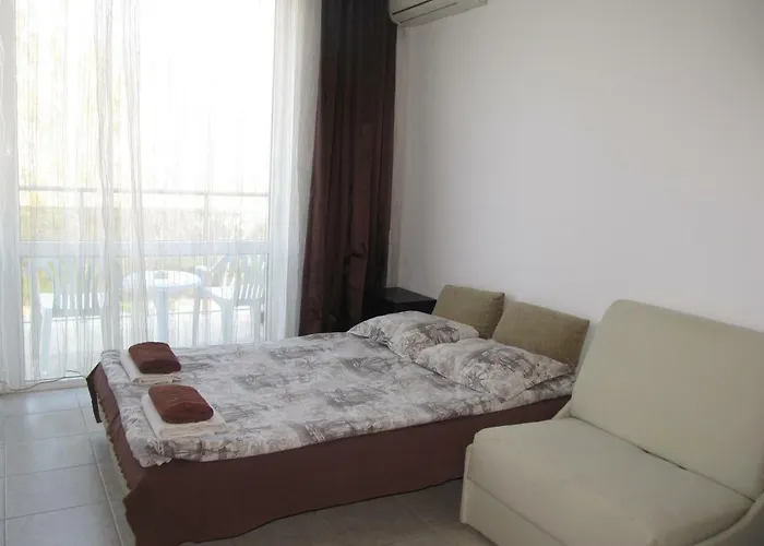 Cote D'azure Apart-hotel 3*