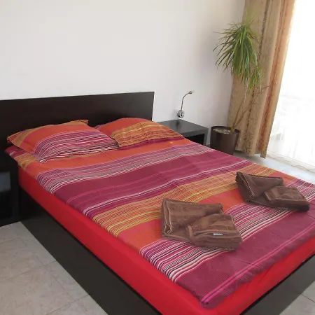 Cote D'azure 3* نيسيبار