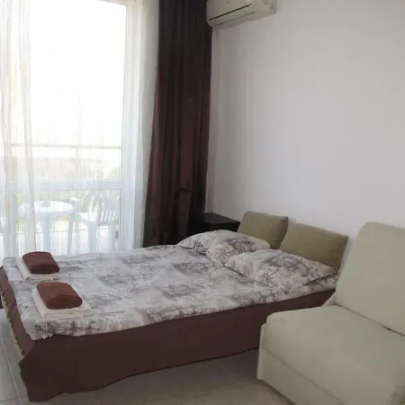 Cote D'azure Aparthotel 3*