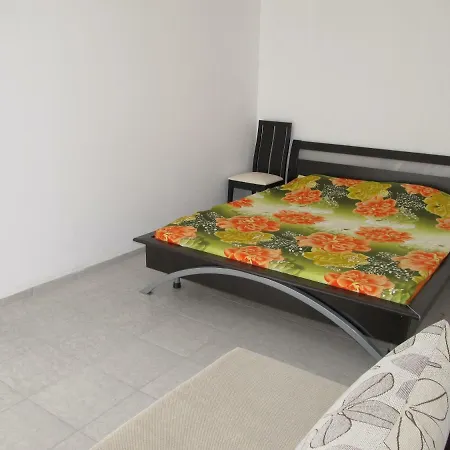 Cote D'azure 3* نيسيبار