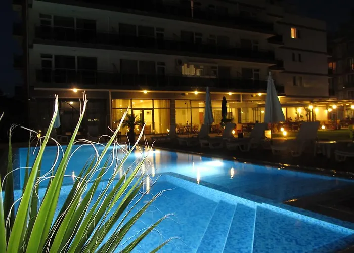 Cote D'azure Ξενοδοχείο με διαμερίσματα Νεσέμπαρ