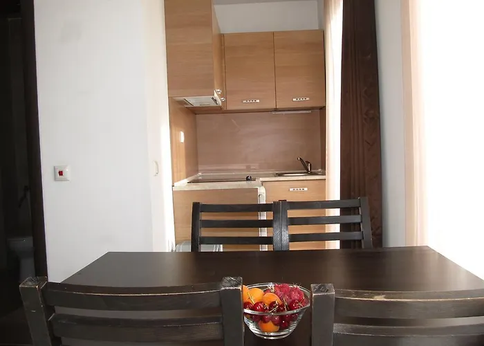 Cote D'azure Νεσέμπαρ