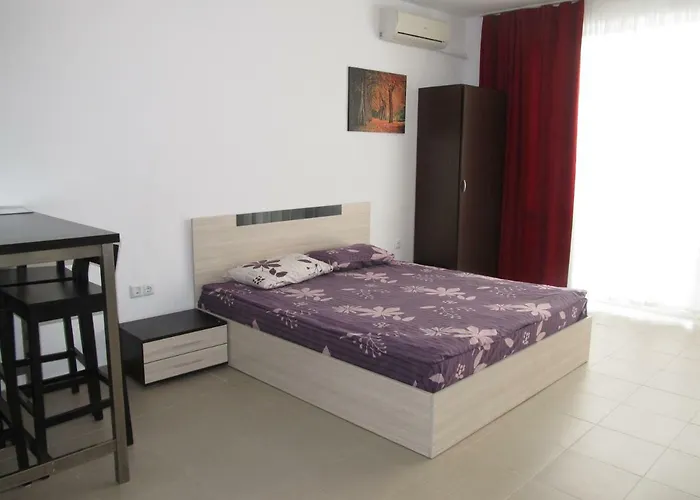 Cote D'azure Νεσέμπαρ